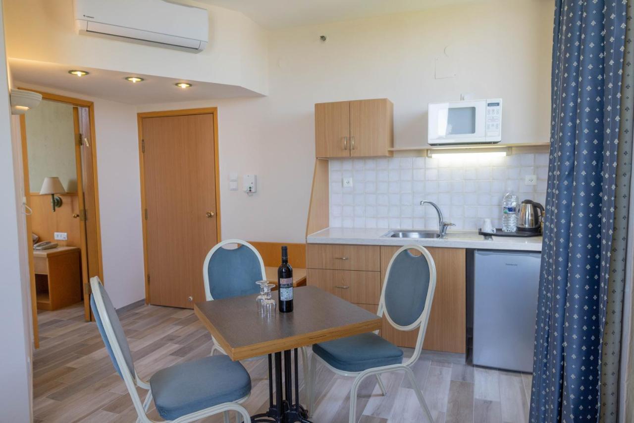 Marom Hotel Хайфа Экстерьер фото
