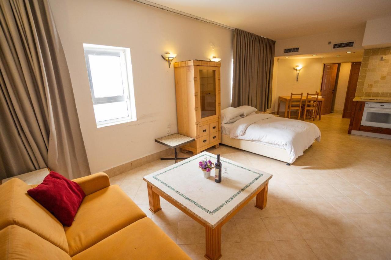 Marom Hotel Хайфа Экстерьер фото