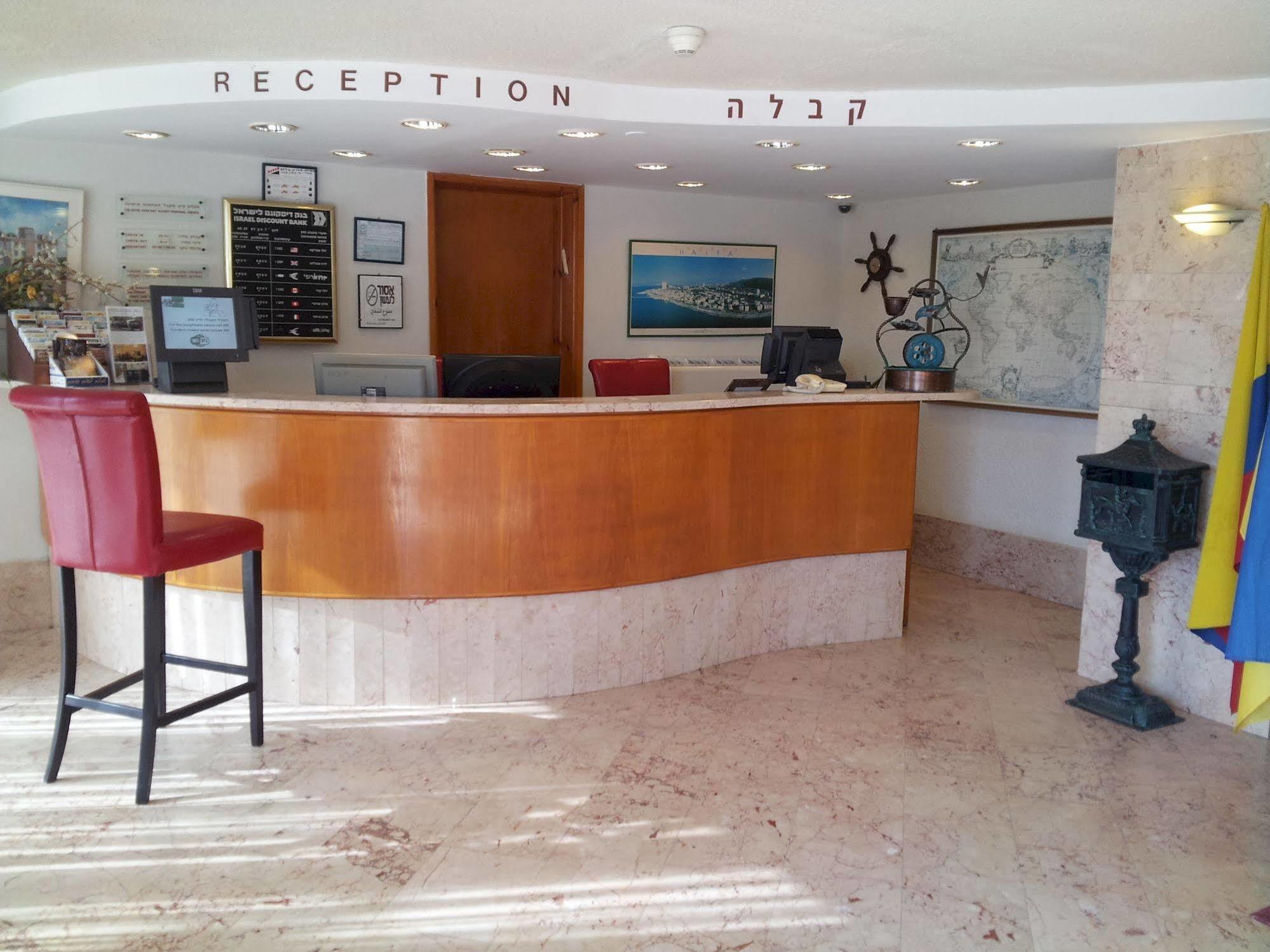 Marom Hotel Хайфа Экстерьер фото