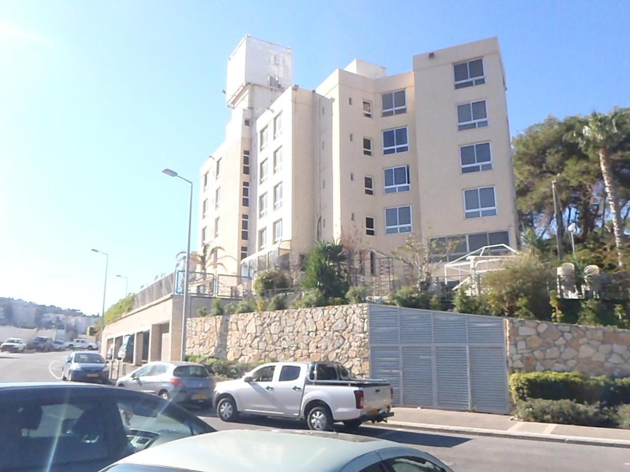Marom Hotel Хайфа Экстерьер фото
